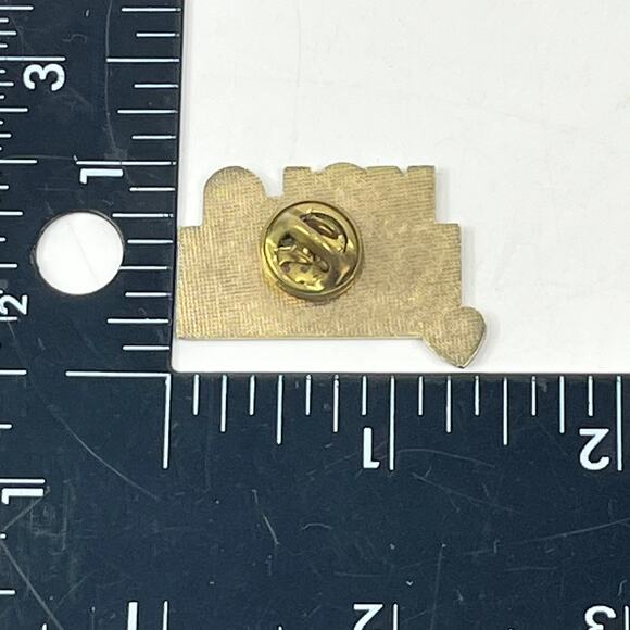 Vtg KRLA 1110 AM Radio Enamel Lapel Pin Los Angeles Oldies Station Promo Badge - Picture 2 of 2